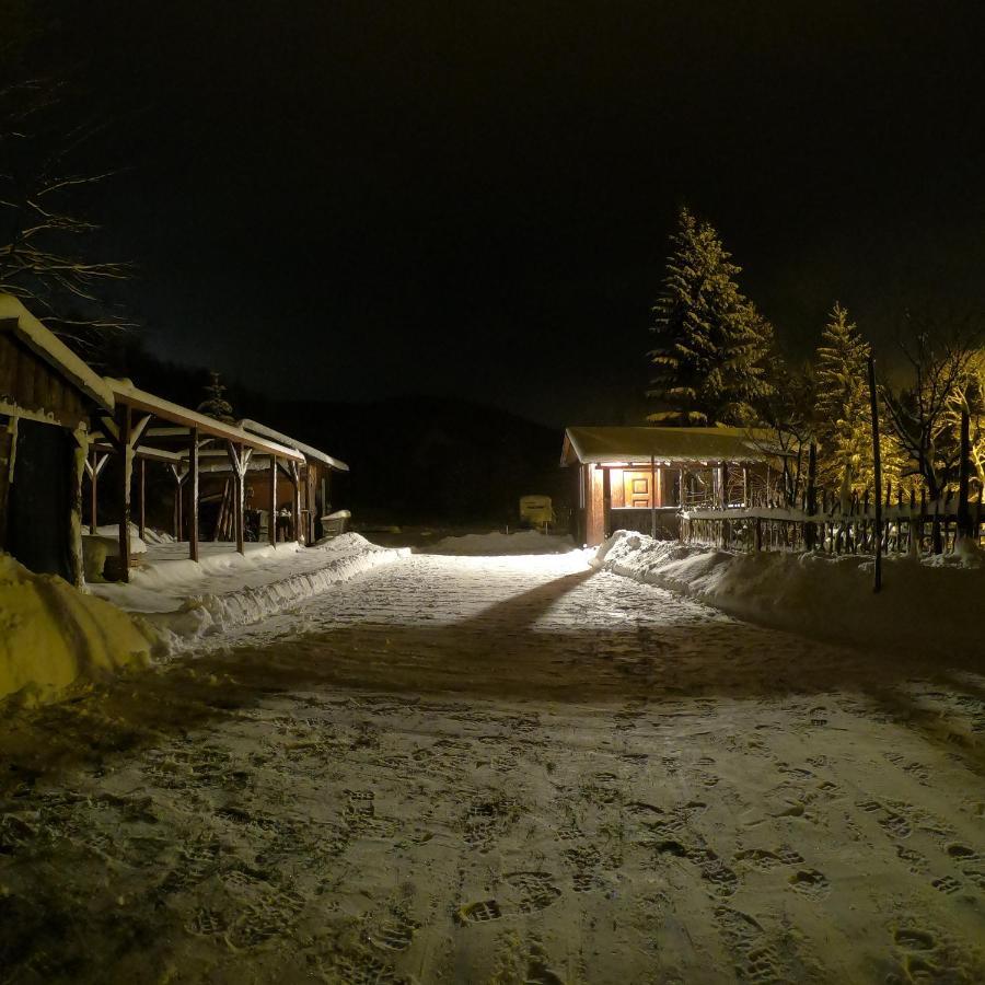 Zbojnicki Ostep-Nocleg Trapera Kletno Buitenkant foto