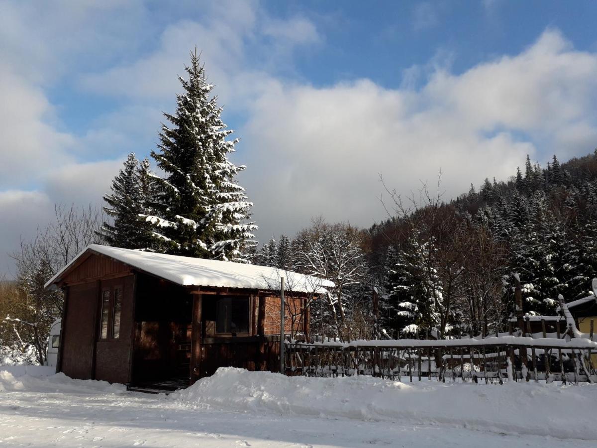 Zbojnicki Ostep-Nocleg Trapera Kletno Buitenkant foto